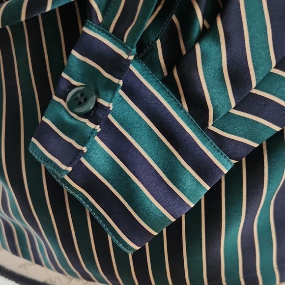 Ellen Tracy Navy Blue And Dark Green Striped Silk Blouse Size 4P - Picture 5 of 10